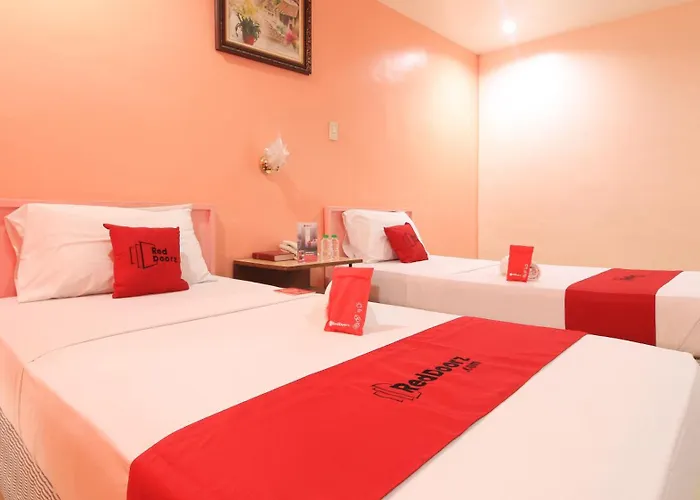 Reddoorz @ Chinatown Binondo Hotel 3*