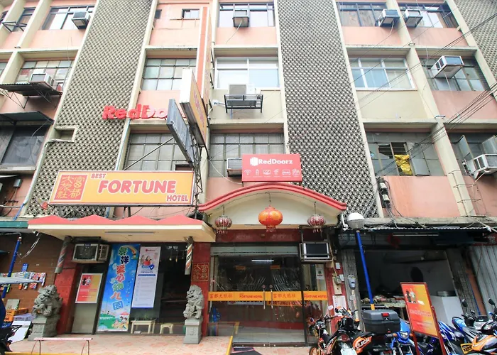 Hotel Reddoorz @ Chinatown Binondo 3*